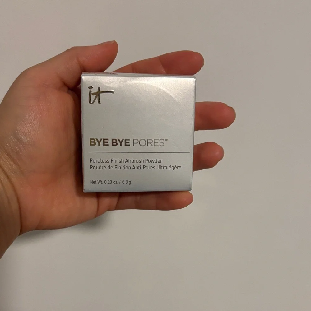 it cosmetics new unopened